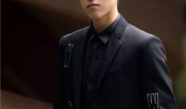 娱乐圈吃瓜男导演有哪些,那些热衷于吃瓜的男导演众生相